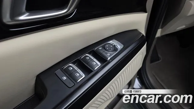 Kia Carnival Generation 4 — Фото автомобиля 29