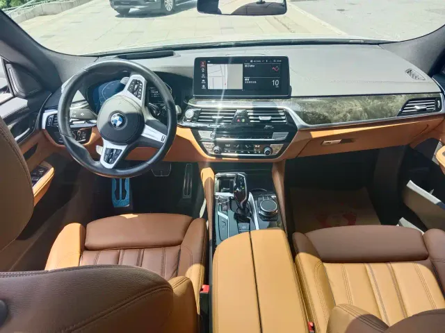 BMW 6 Series Gran Turismo — Фото автомобиля 11