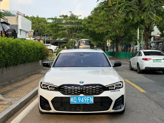BMW 3 Series — Фото автомобиля 2