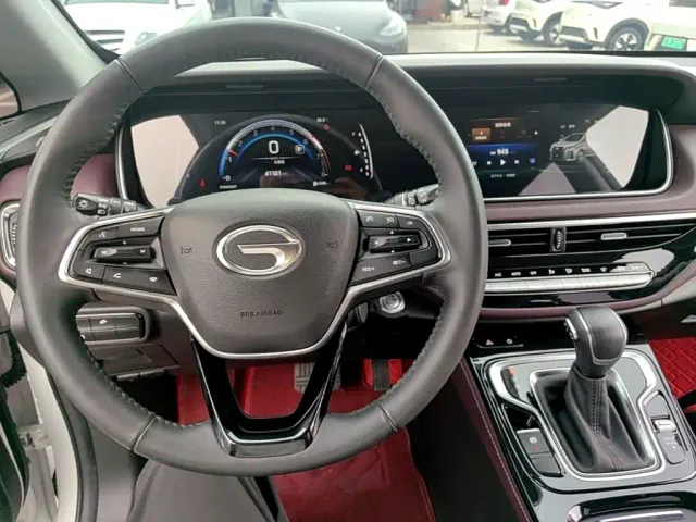 GAC Trumpchi M6 — Фото автомобиля 9