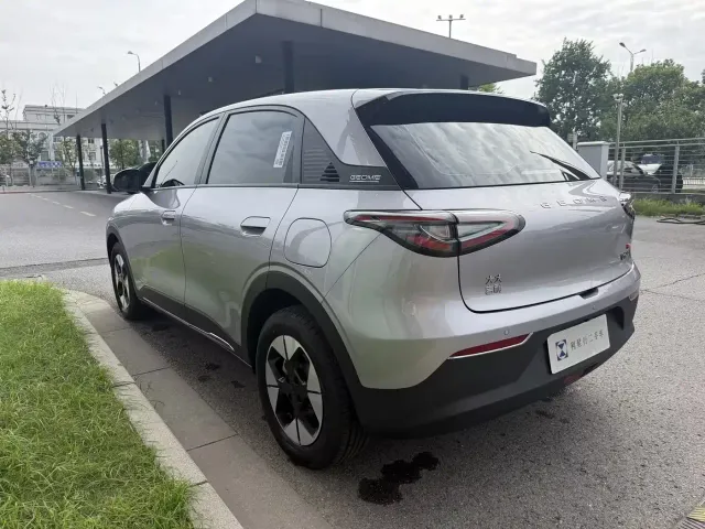 Geely Starry Wish — Фото автомобиля 18
