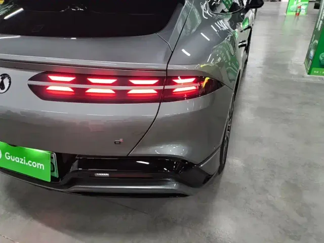 Denza Z9GT — Фото автомобиля 7