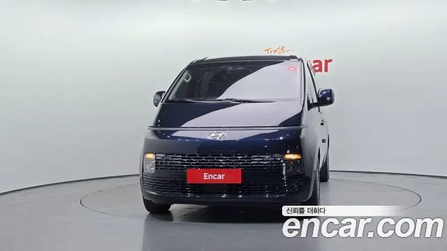 Hyundai Staria Staria 4WD Tourer 9 мест — Фото автомобиля 3