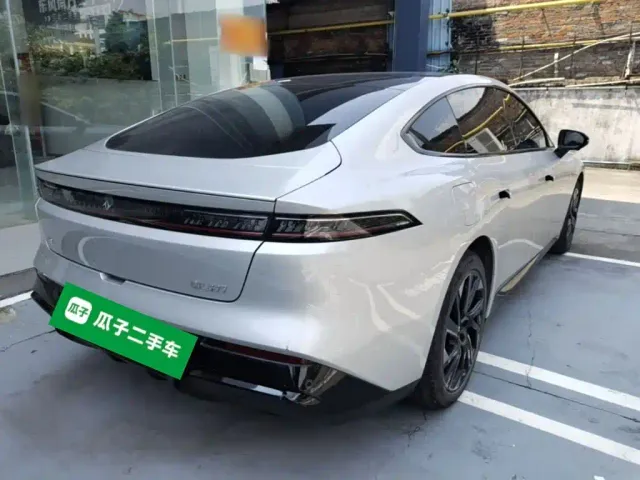 Dongfeng eπ 007 — Фото автомобиля 6