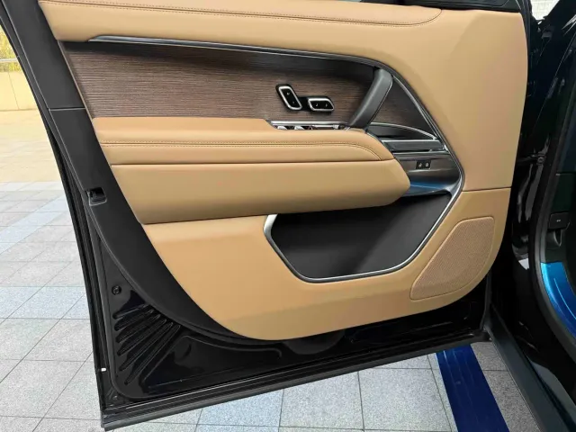 Land Rover Range Rover — Фото автомобиля 13