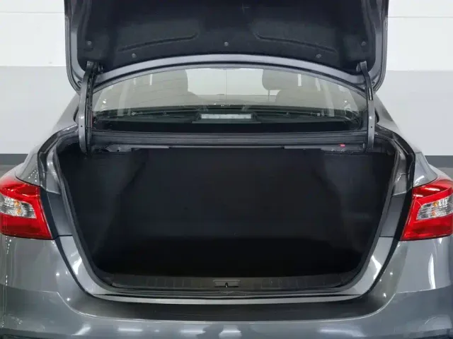 Nissan Sylphy — Фото автомобиля 16