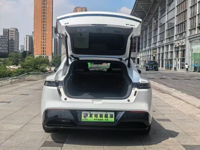 Dongfeng eπ 007 — Фото автомобиля 14