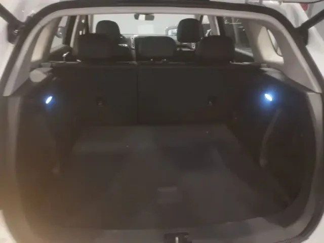 Hongqi HS3 PHEV — Фото автомобиля 18