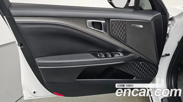 Kia K8 Signature — Фото автомобиля 23