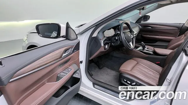 BMW Gran Turismo — Фото автомобиля 10