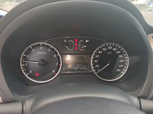 Nissan Sylphy — Фото автомобиля 11