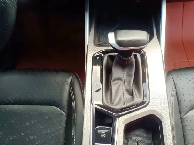 Geely Emgrand — Фото автомобиля 11
