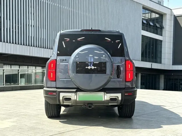 BYD FangChengBao Leopard 5 — Фото автомобиля 6