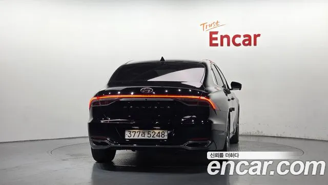 Hyundai Grandeur New — Фото автомобиля 4