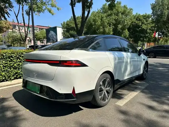 Xpeng P5 — Фото автомобиля 3