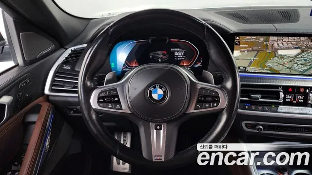 BMW X6 xDrive40i M Sport — Фото автомобиля 13