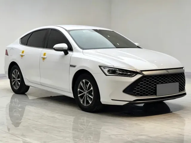 BYD Qin PLUS — Фото автомобиля 4