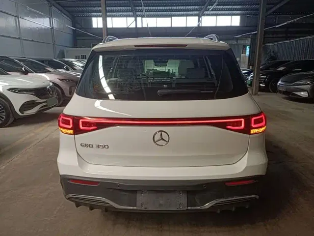 Mercedes-Benz EQB — Фото автомобиля 5