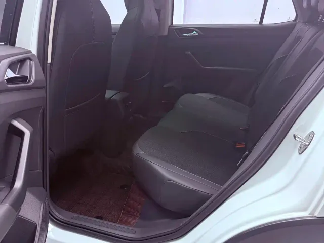 Volkswagen T-Cross — Фото автомобиля 15