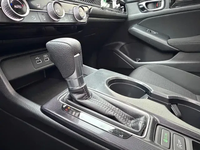 Honda Civic — Фото автомобиля 15