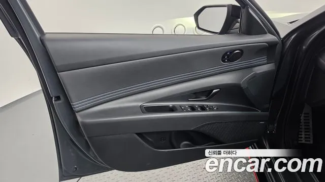 Hyundai AVANTE — Фото автомобиля 21