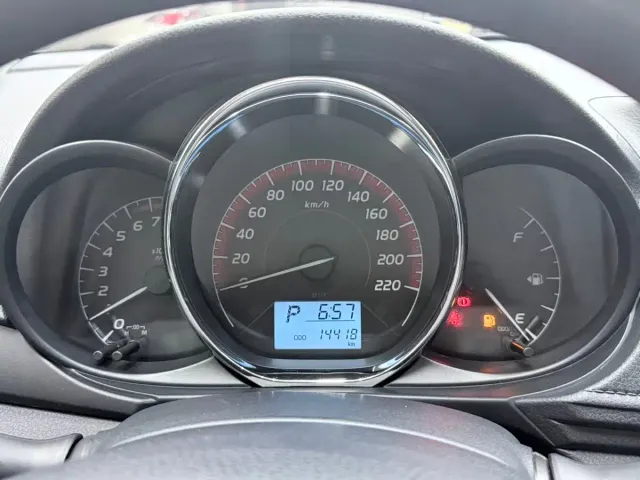 Toyota Vios FS — Фото автомобиля 14