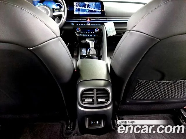 Hyundai Avante CN7 — Фото автомобиля 18