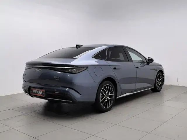 BYD Seal 07 DM-i — Фото автомобиля 2