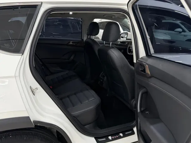 Volkswagen Tharu — Фото автомобиля 12