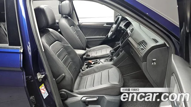 Volkswagen Tiguan — Фото автомобиля 10