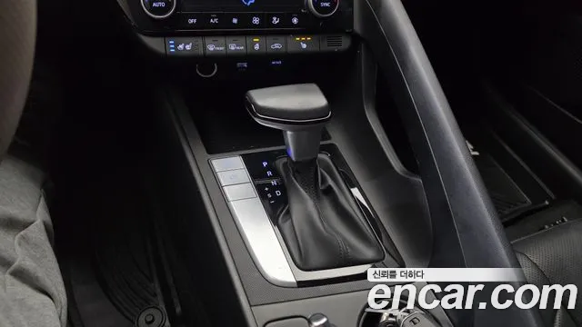 Hyundai AVANTE Avante (CN7) — Фото автомобиля 9