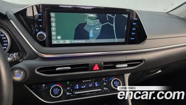 Hyundai Sonata Sonata (DN8) 2.0 LPG(Для проката) — Фото автомобиля 12