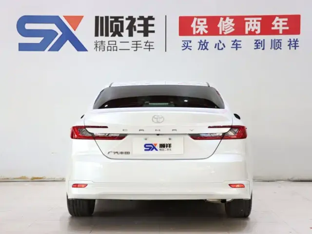 Toyota Camry — Фото автомобиля 5