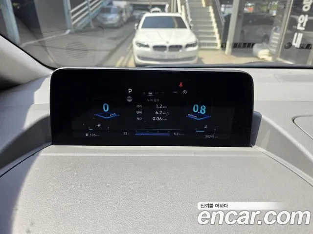Hyundai Staria Staria Lounge 9 мест — Фото автомобиля 5