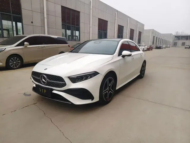 Фотография автомобиля — Mercedes-Benz A-Class