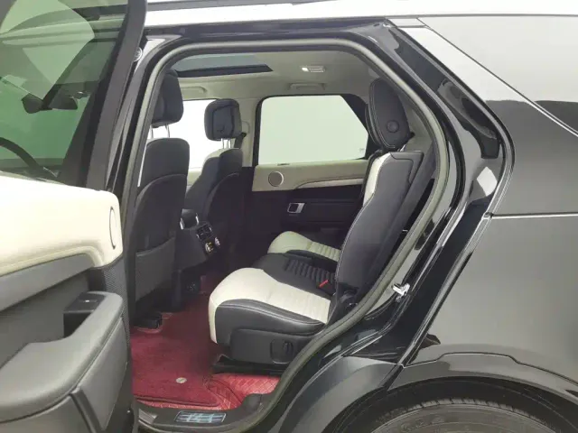 Land Rover Discovery — Фото автомобиля 15