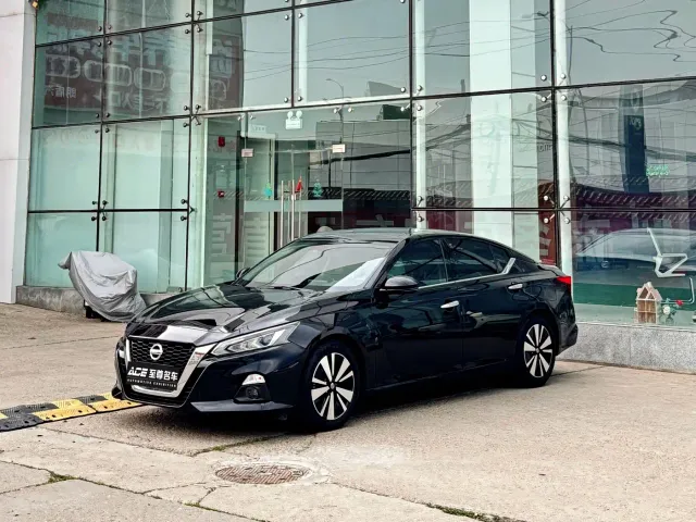 Фотография автомобиля — Nissan Teana
