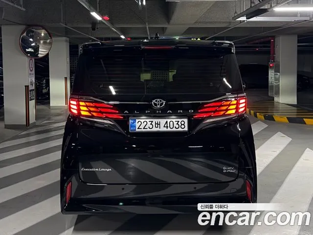 Toyota Alphard 4th Gen — Фото автомобиля 4