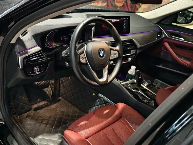 BMW 5 Series — Фото автомобиля 2