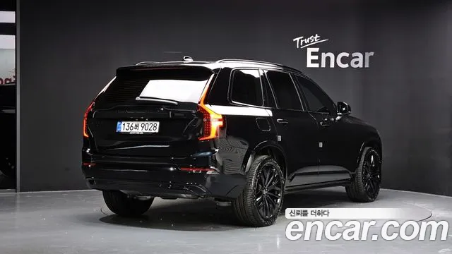 Фотография автомобиля — Volvo XC90 Generation 2