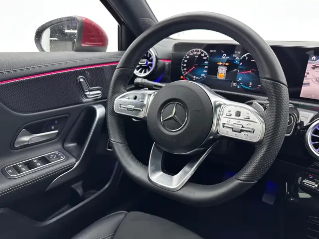 Mercedes-Benz A-Class — Фото автомобиля 9