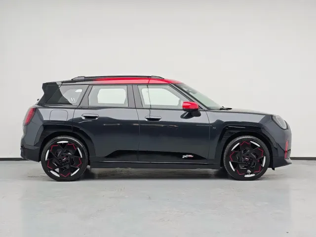 MINI Electric JCW ACEMAN — Фото автомобиля 15