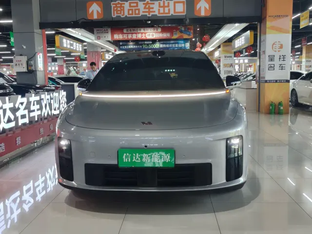 Li Auto i6 — Фото автомобиля 2