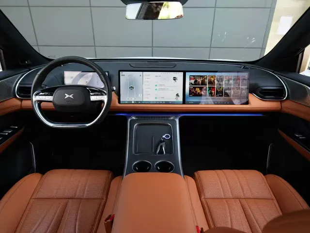 Xpeng G9 — Фото автомобиля 8