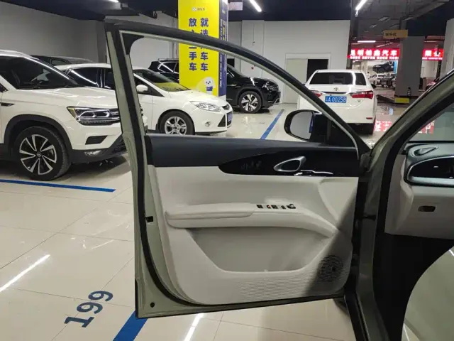 Geely Starry Wish — Фото автомобиля 7