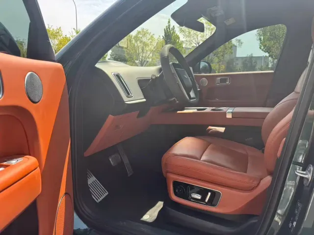 Li Auto Li Xiang L9 2022 Max — Фото автомобиля 21