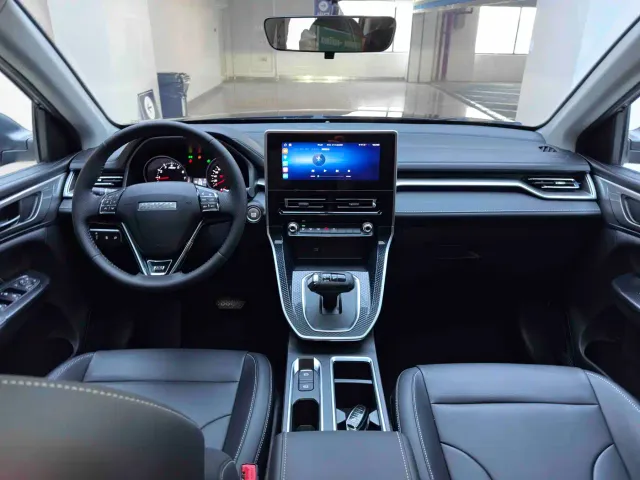 Haval M6 — Фото автомобиля 17