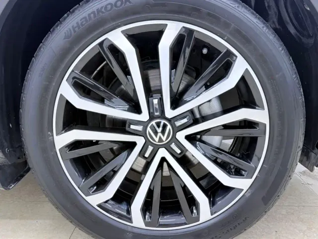 Volkswagen T-Roc — Фото автомобиля 24