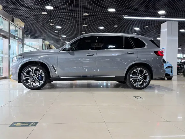 BMW X5 — Фото автомобиля 4