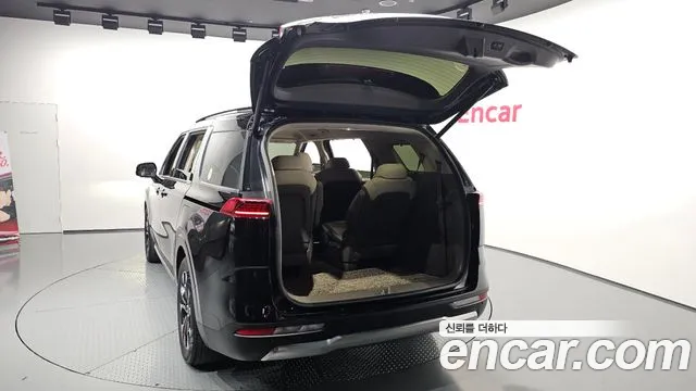 Kia Canival Carnival 4 поколение Дизель 9 мест Signature — Фото автомобиля 18